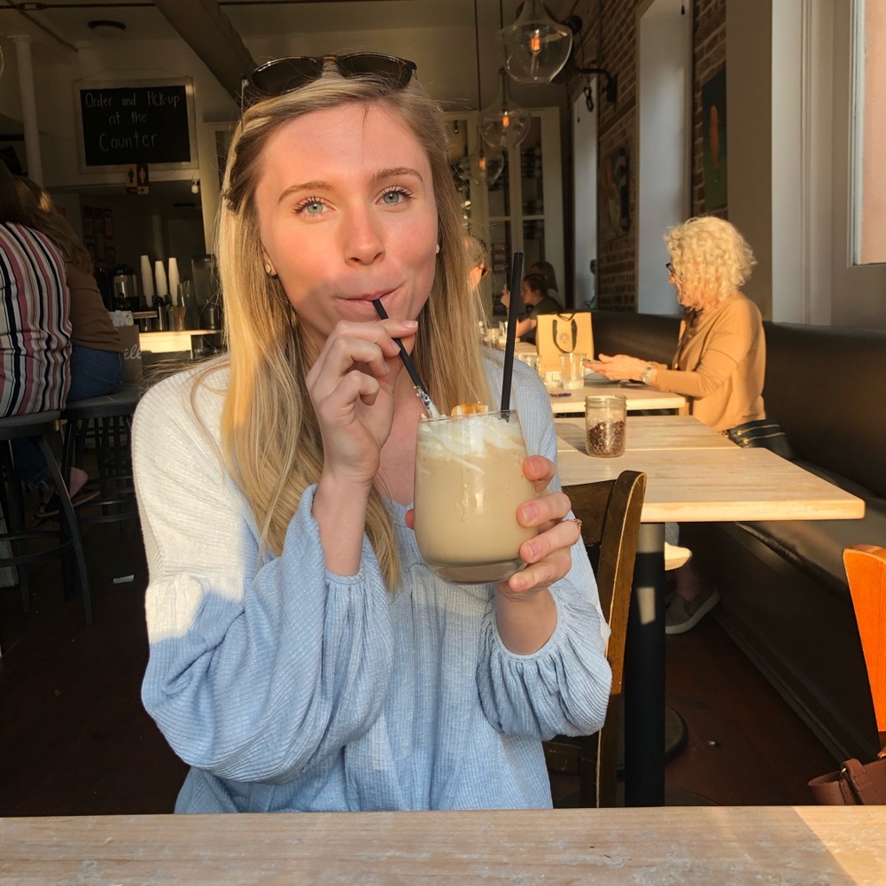 Meet your Posher, Abigail